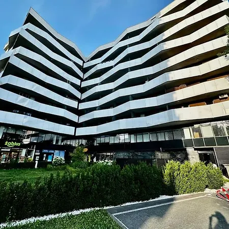 Manhattan Place & Movie Projector Warsaw Exterior photo